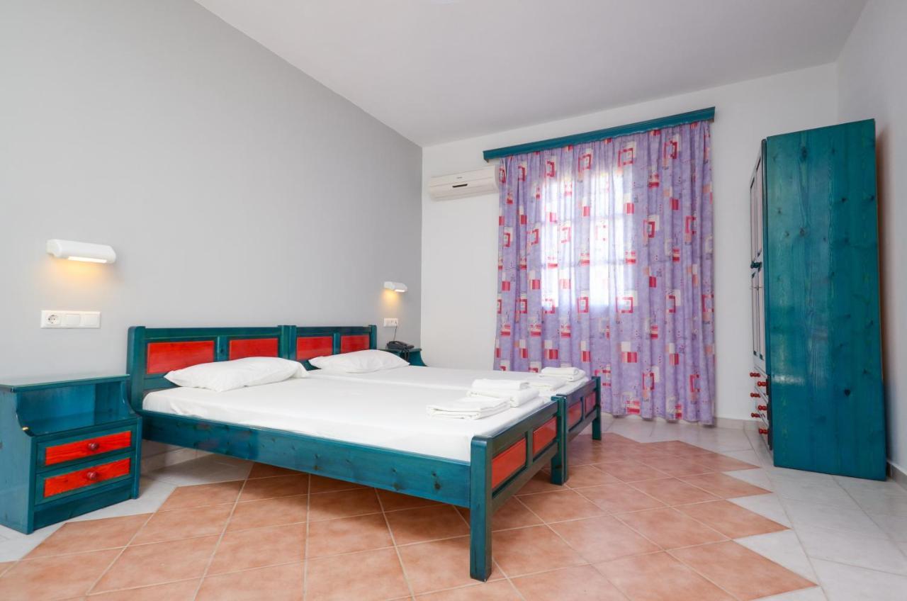 Hotel Fanis Agia Anna  ภายนอก รูปภาพ
